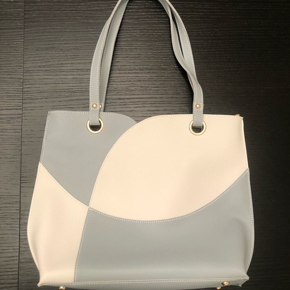 Mellow World Itzel Bag - Beautiful Dusty Blue Gray & Cream Two Tone Color Block - Picture 3 of 10